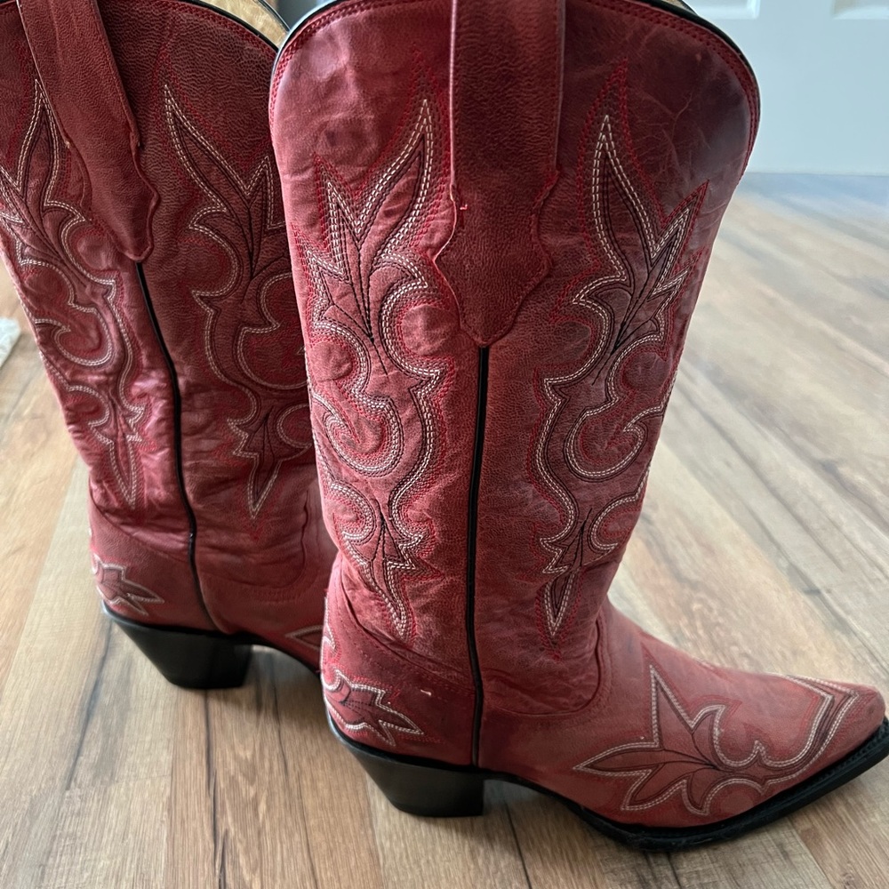 Corral cowboy boots